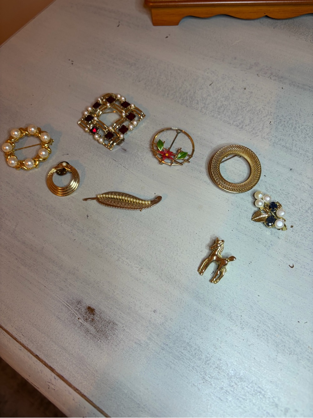 Vintage Gold-Tone Women’s Brooch Set with Pearl & Multicolor Enamel Accents